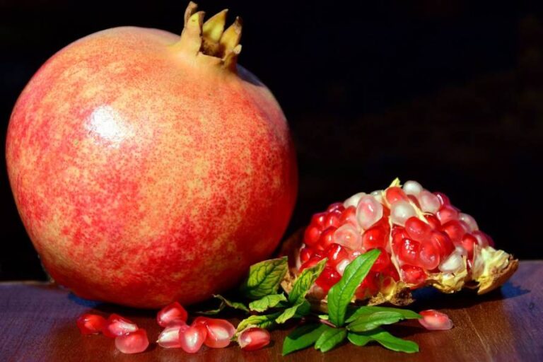 12 Miracle Health Benefits of anar